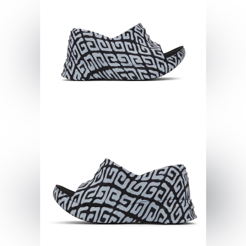 Givenchy Logo Sandals!